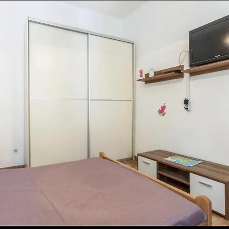 Two Eva Apartment *